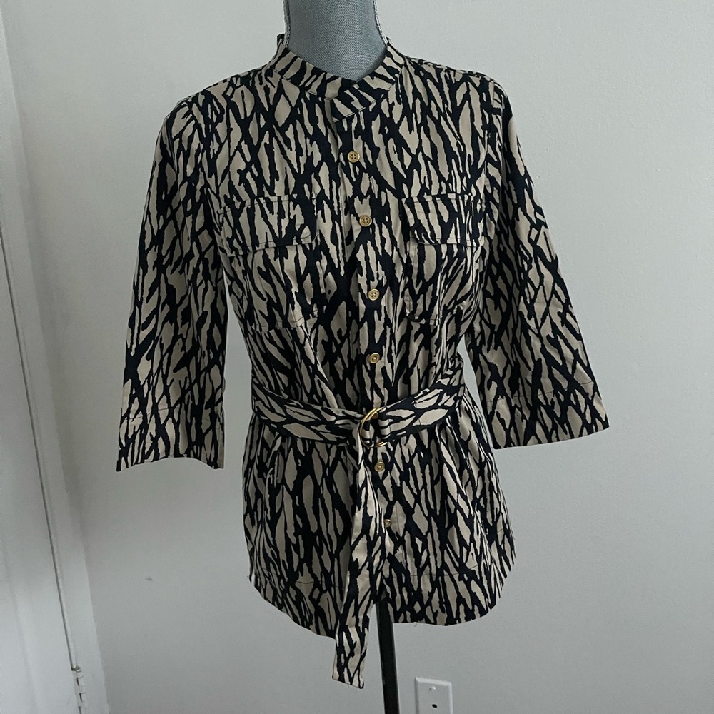Dana Buchman Shirt With 3/4 sleeves and belt. Size S